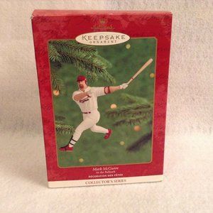 Hallmark Keepsake Ornaments, 2000, Mark McGwire
